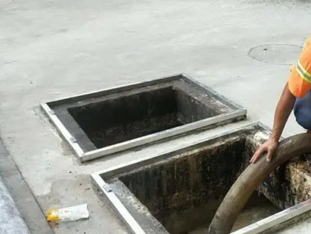 错那化粪池清理